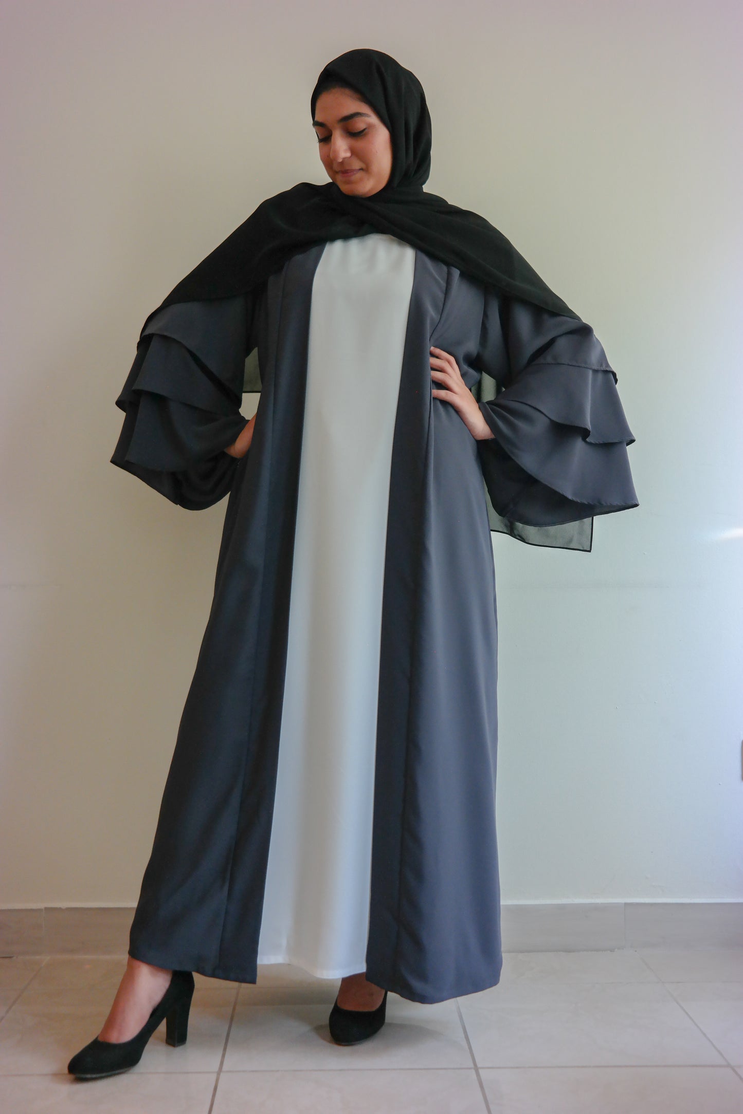 Nashiz Abaya - Grey Kimono