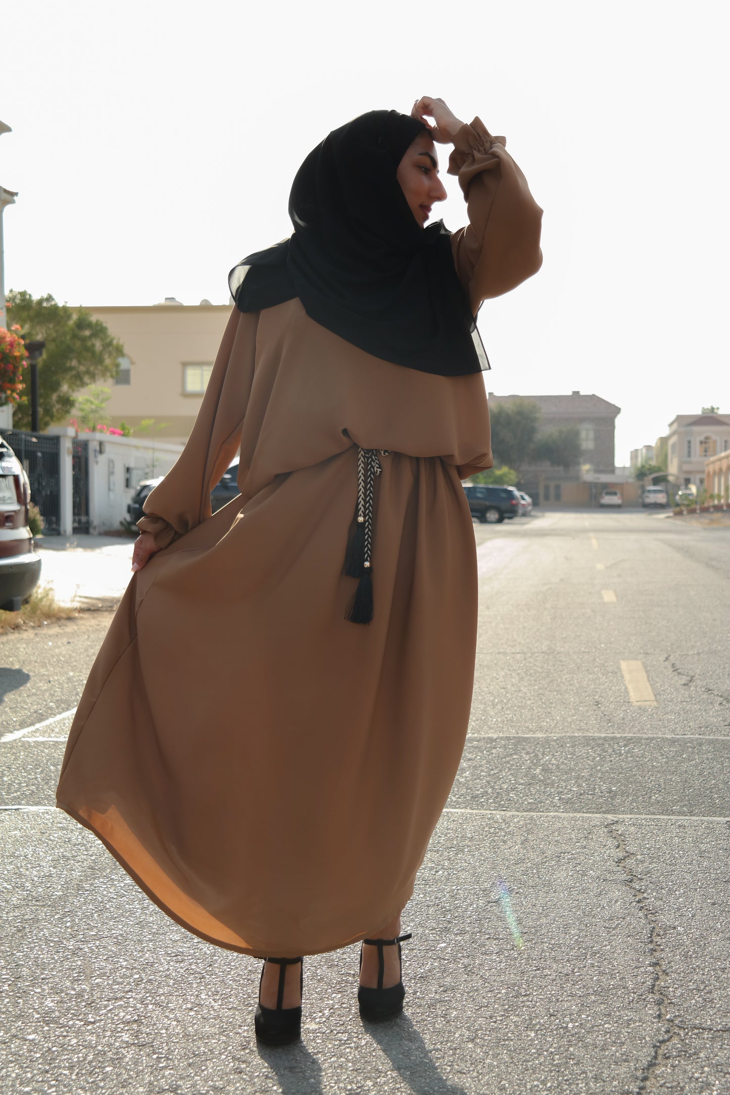 Nashiz Abaya - Brown / Black / Green