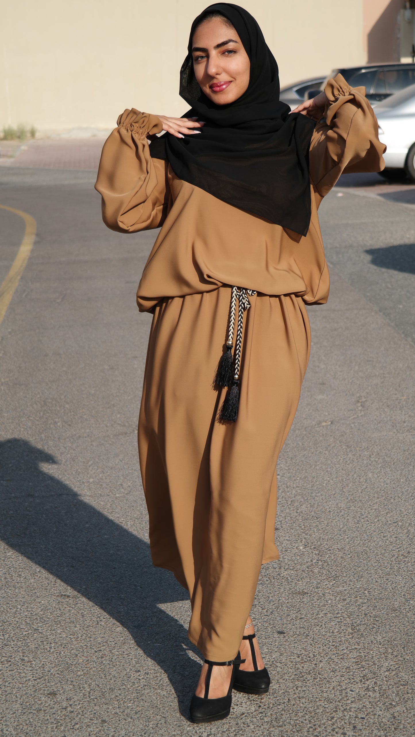 Nashiz Abaya - Brown / Black / Green