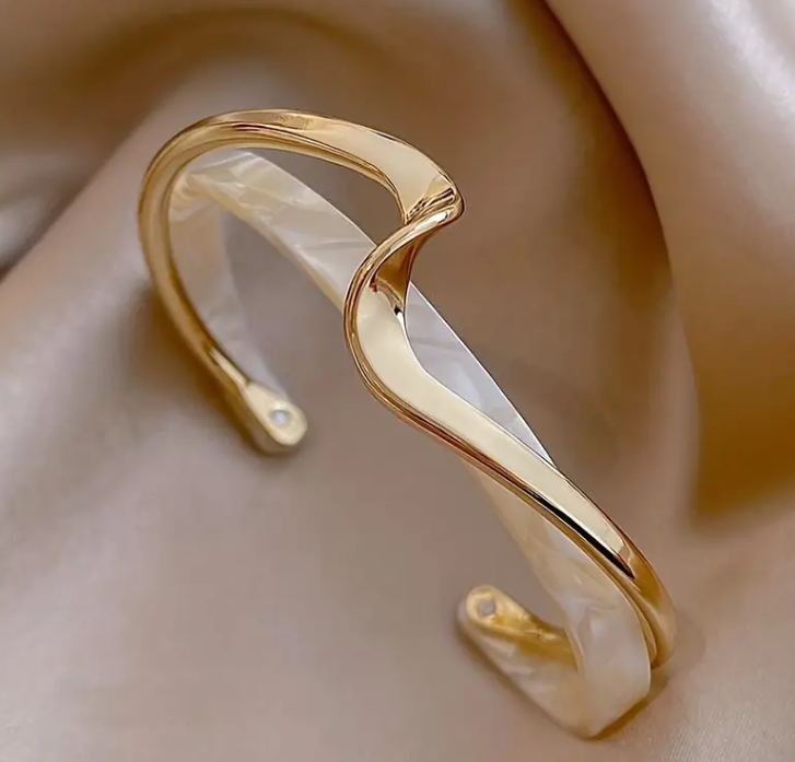 Wave Shape Cuff Bracelet