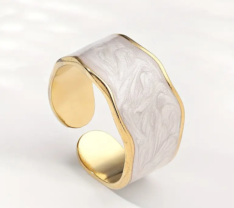 White Enamel Creative Ring